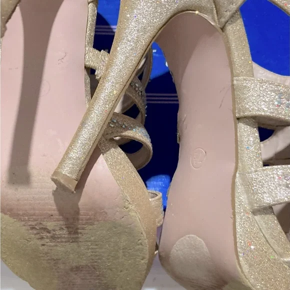 YOUR PARTY SHOES: Julianne Nude high Heels - Picture 3 of 3